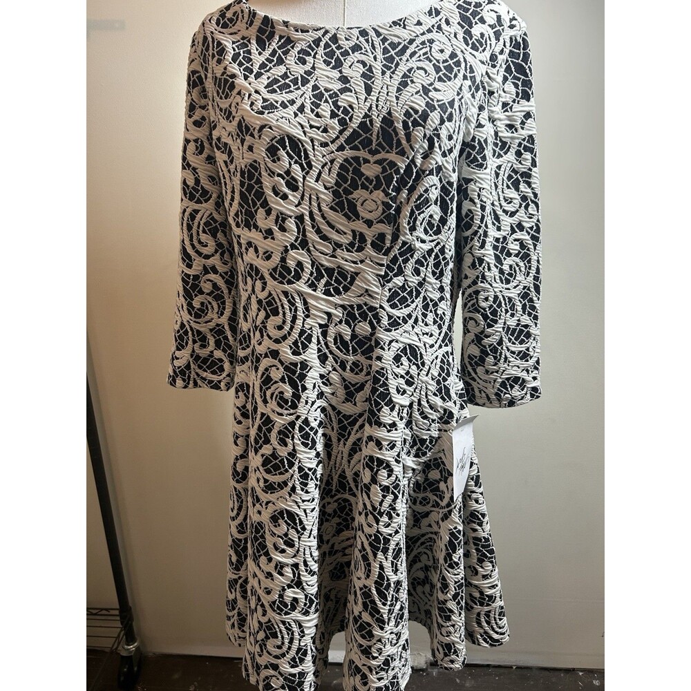 Eliza J Women's Dress Size 14 Black and White Fitted Swing Stretch $168 NEW 204